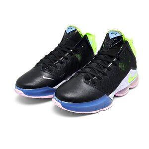 Nike Lebron 19